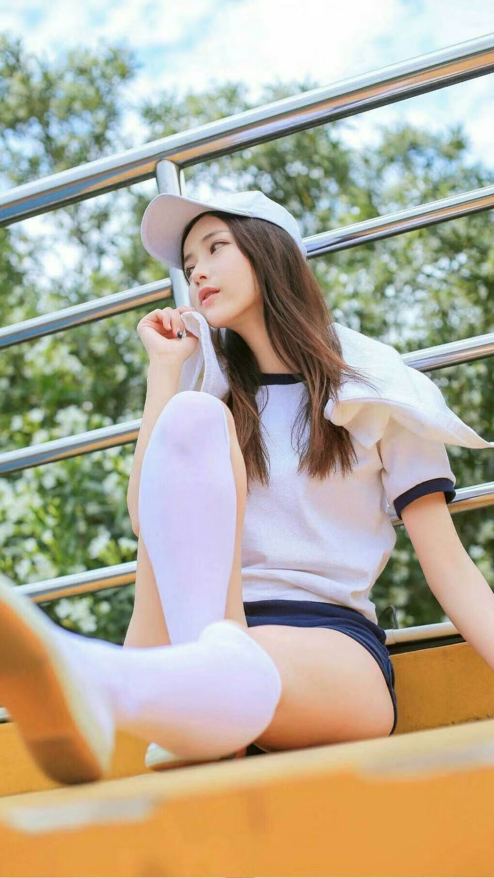 南特通过高位逼抢打出强烈节奏,南特高商相当于国内什么大学